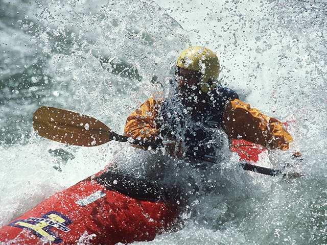 Advanced first aid skills training for kayakers, mountaineers & all Instructors of outdoor activities.